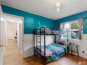 25916 18th Avenue S, Des Moines WA 98198