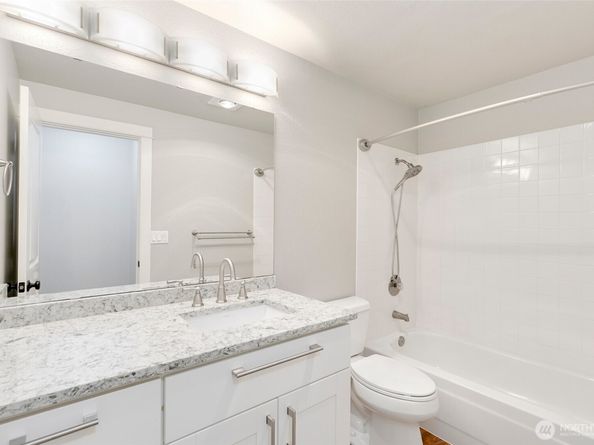 14200 NE 171st Street G106, Woodinville WA 98072