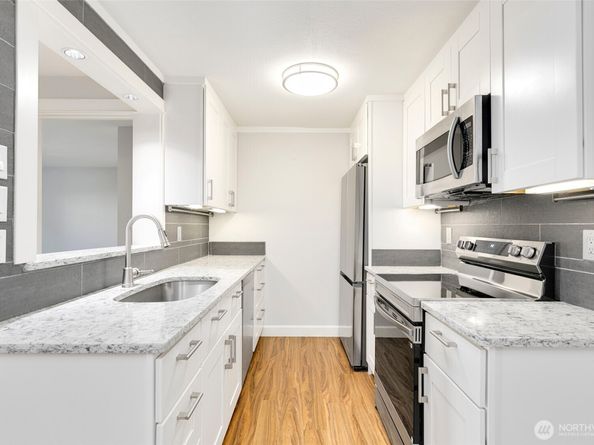 14200 NE 171st Street G106, Woodinville WA 98072