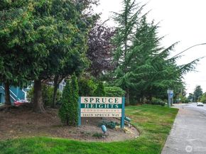 16419 Spruce Way A2, Lynnwood WA 98037