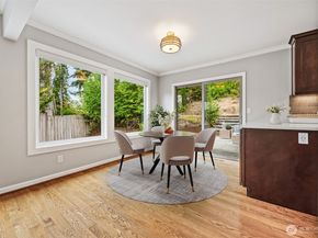 12516 SE 4th Place, Bellevue WA 98005