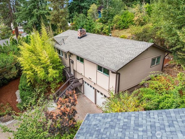 12516 SE 4th Place, Bellevue WA 98005