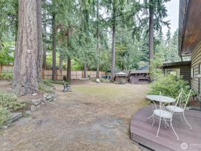 16023 35th Avenue NE, Lake Forest Park WA 98155