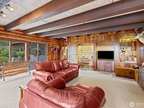16023 35th Avenue NE, Lake Forest Park WA 98155