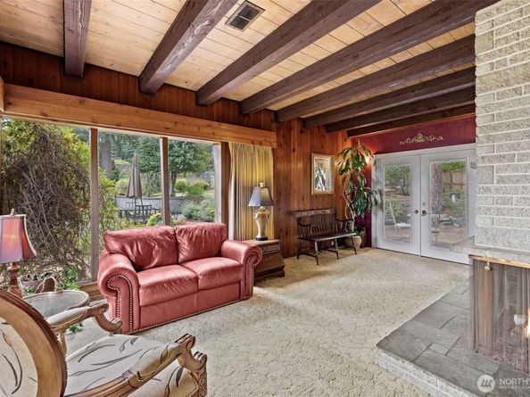 16023 35th Avenue NE, Lake Forest Park WA 98155