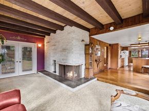 16023 35th Avenue NE, Lake Forest Park WA 98155