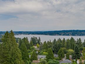 16023 35th Avenue NE, Lake Forest Park WA 98155