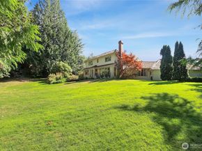 6701 214th Avenue NE, Redmond WA 98053