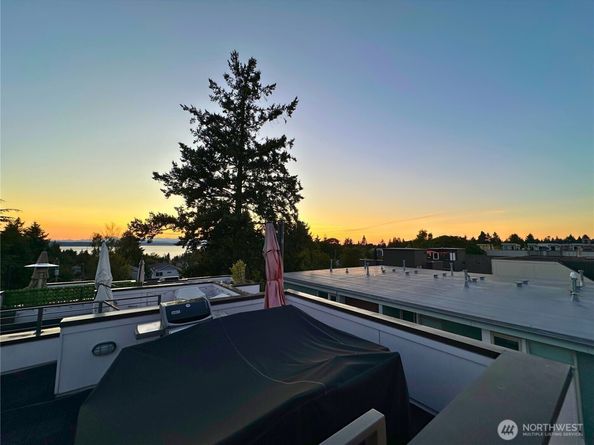 4300 SW Mills Street, Seattle WA 98136