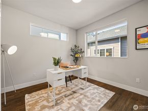 332 10th Avenue S, Kirkland WA 98033