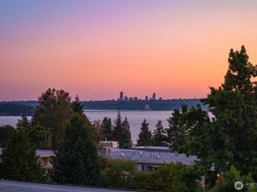 332 10th Avenue S, Kirkland WA 98033
