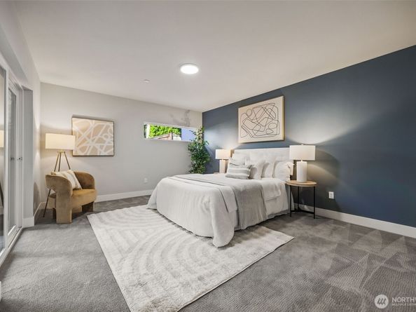 332 10th Avenue S, Kirkland WA 98033
