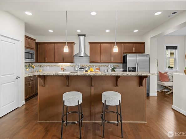 1576 14th Place NE, Issaquah WA 98029