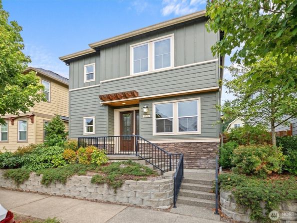 1576 14th Place NE, Issaquah WA 98029