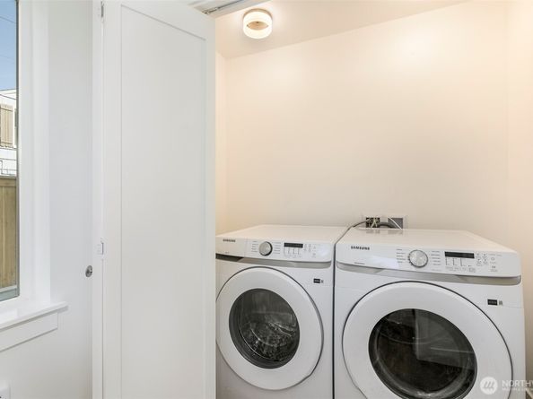9253 6th Avenue NW, Seattle WA 98117