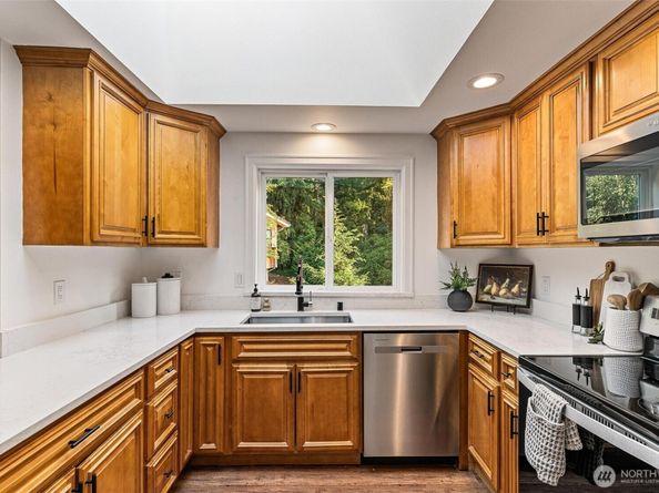13206 SE 51st Place, Bellevue WA 98006