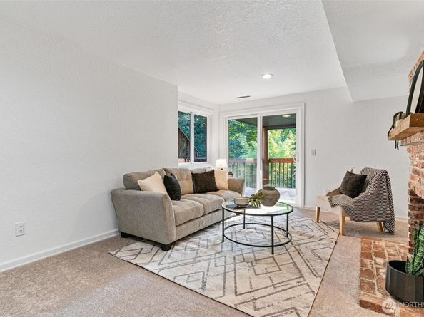 13206 SE 51st Place, Bellevue WA 98006