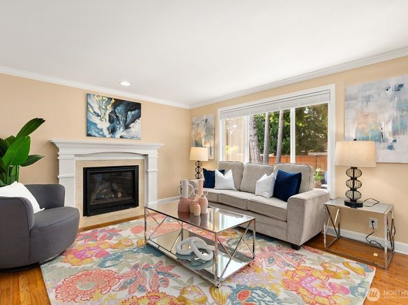 2427 233rd Place NE, Sammamish WA 98074