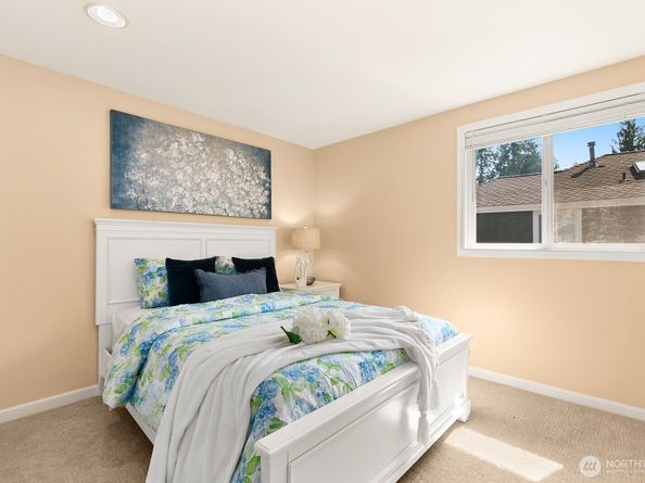 2427 233rd Place NE, Sammamish WA 98074