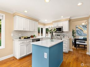 2427 233rd Place NE, Sammamish WA 98074