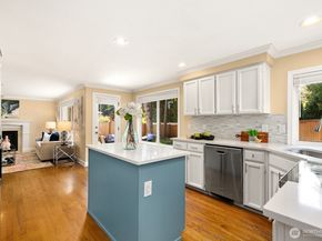 2427 233rd Place NE, Sammamish WA 98074