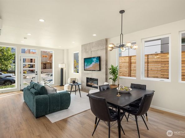 1516 NW 63rd Street B, Seattle WA 98107