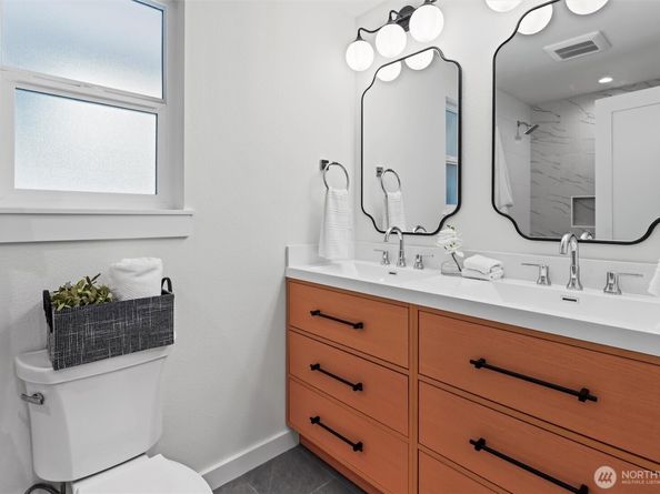 16551 NE 27th Street, Bellevue WA 98008