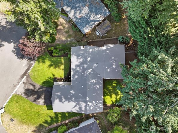 16551 NE 27th Street, Bellevue WA 98008
