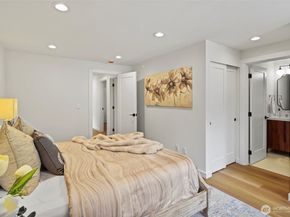 16551 NE 27th Street, Bellevue WA 98008