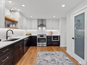 16551 NE 27th Street, Bellevue WA 98008