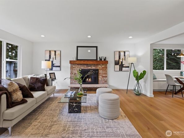 16551 NE 27th Street, Bellevue WA 98008