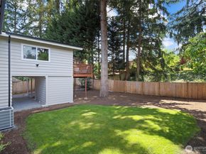 16551 NE 27th Street, Bellevue WA 98008