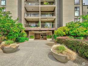 13820 NE 65th Street 534, Redmond WA 98052