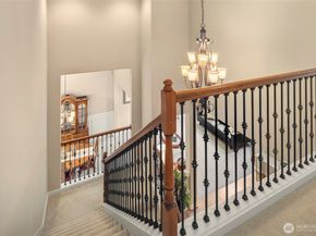 27519 SE 28th Place, Sammamish WA 98075