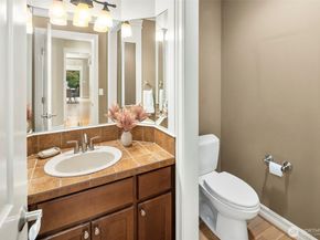 27519 SE 28th Place, Sammamish WA 98075