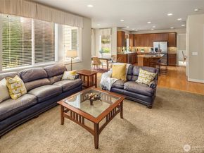 27519 SE 28th Place, Sammamish WA 98075