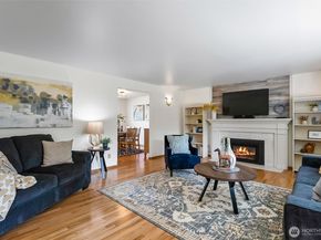 2210 N 184th Street, Shoreline WA 98133