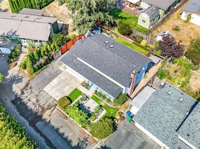 2210 N 184th Street, Shoreline WA 98133