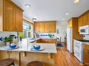 2210 N 184th Street, Shoreline WA 98133