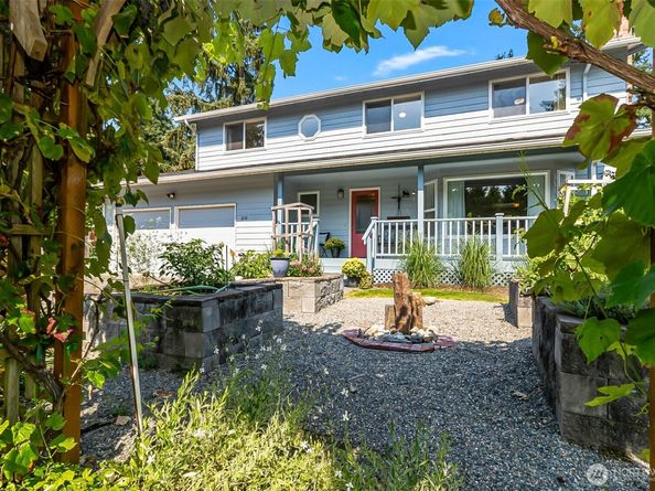 2210 N 184th Street, Shoreline WA 98133
