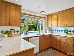 2210 N 184th Street, Shoreline WA 98133