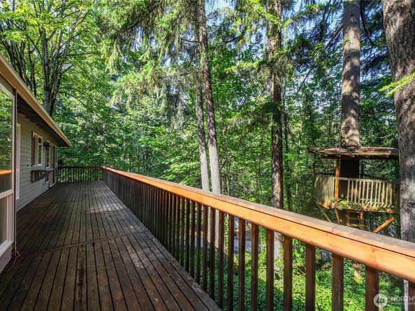 15604 SE 42nd Place, Bellevue WA 98006