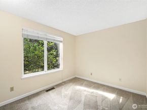 15604 SE 42nd Place, Bellevue WA 98006