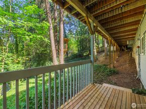 15604 SE 42nd Place, Bellevue WA 98006