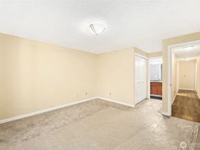 15604 SE 42nd Place, Bellevue WA 98006