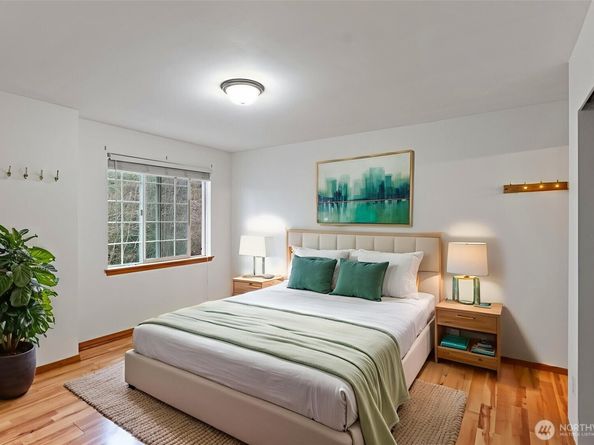 209 NE Miramar Circle, Bremerton WA 98311