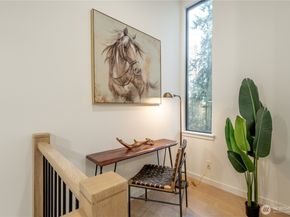 24926 SE Mirrormont Boulevard, Issaquah WA 98027