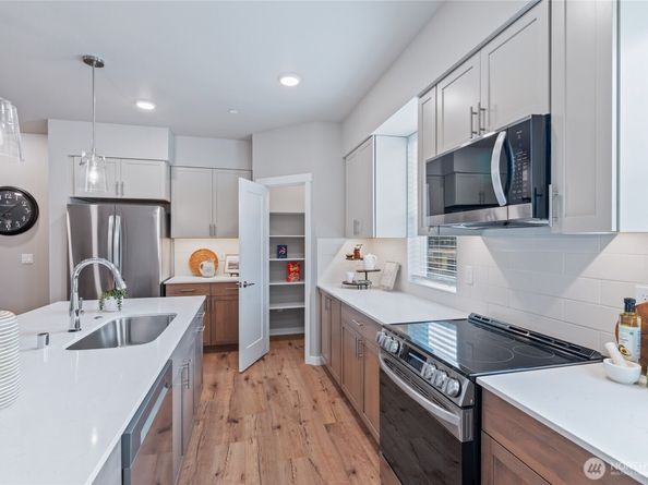 14424 Madison Way G5, Lynnwood WA 98087