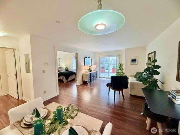 300 High School Road NE 203, Bainbridge Island WA 98110