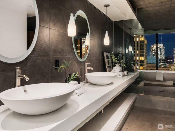 2201 3rd Avenue 2601, Seattle WA 98121